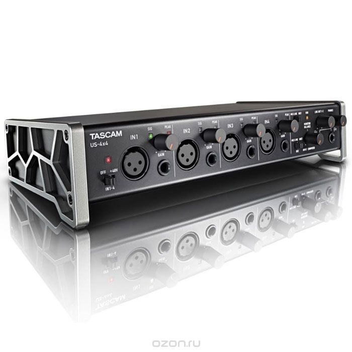 Аудиоинтерфейс Tascam US-4x4
