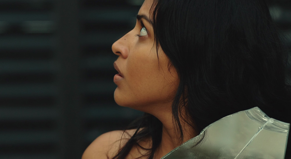 Грейдинг картин AADAI и Andhaghaaram выполнен в DaVinci Resolve Studio Грейдинг картин AADAI и Andhaghaaram выполнен в DaVinci Resolve Studio